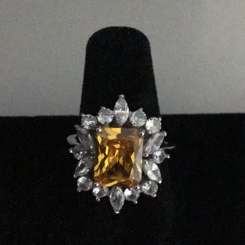 Beautiful Citrine Ring - Picture 9 of 9